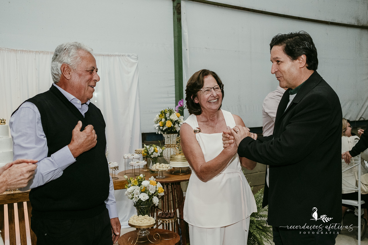Bodas de Ouro Rosa e Tito Góes, realizado na igreja de Canguera, em São Roque
