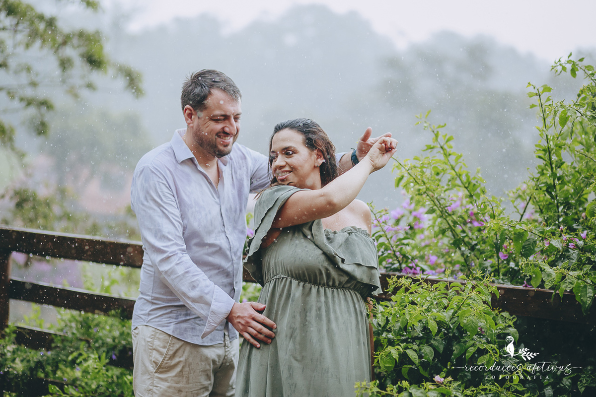 Ensaio Gestante realizado na parreira, na Vinicola Alma Galiza, em São Roque - SP
