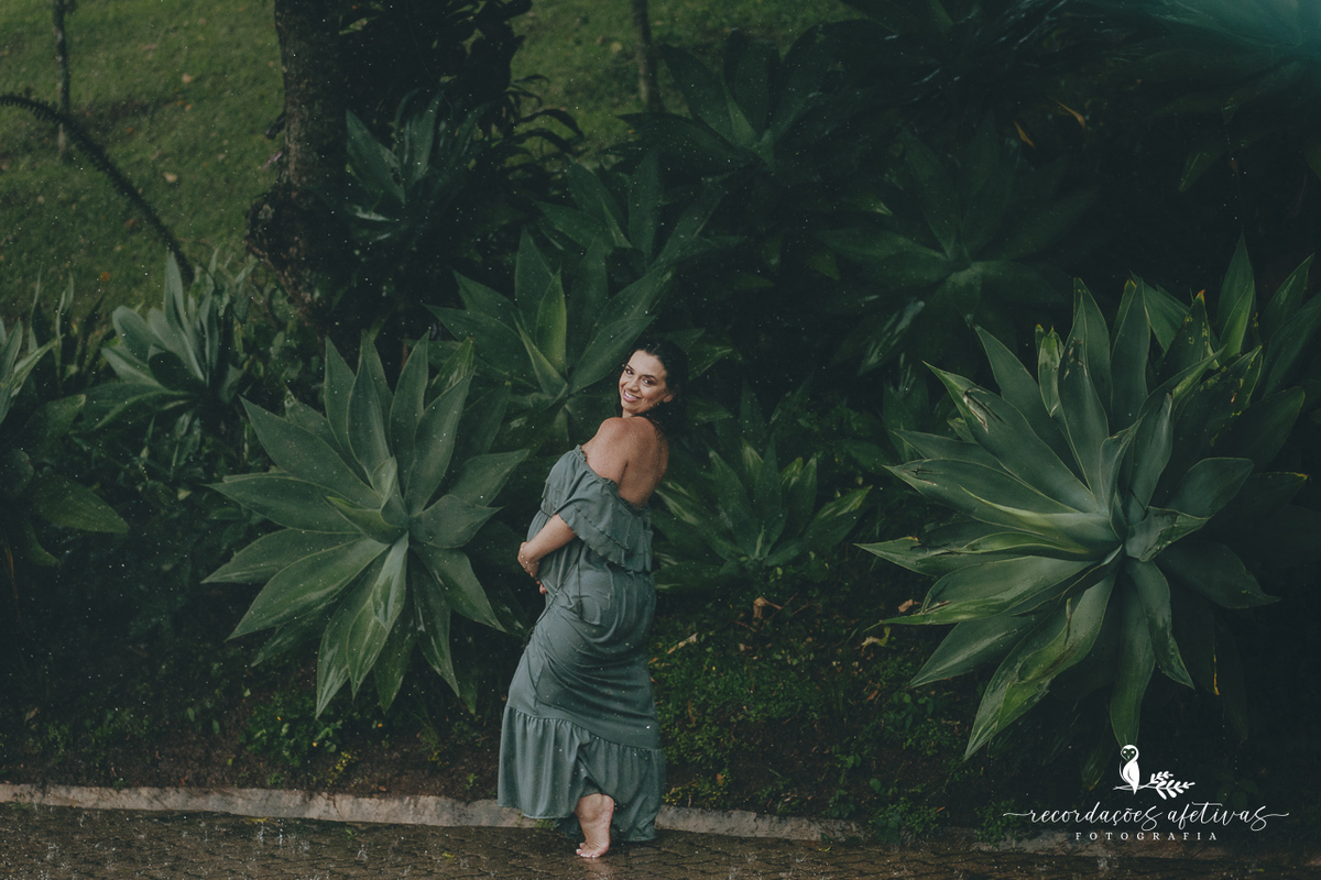 Ensaio Gestante realizado na parreira, na Vinicola Alma Galiza, em São Roque - SP