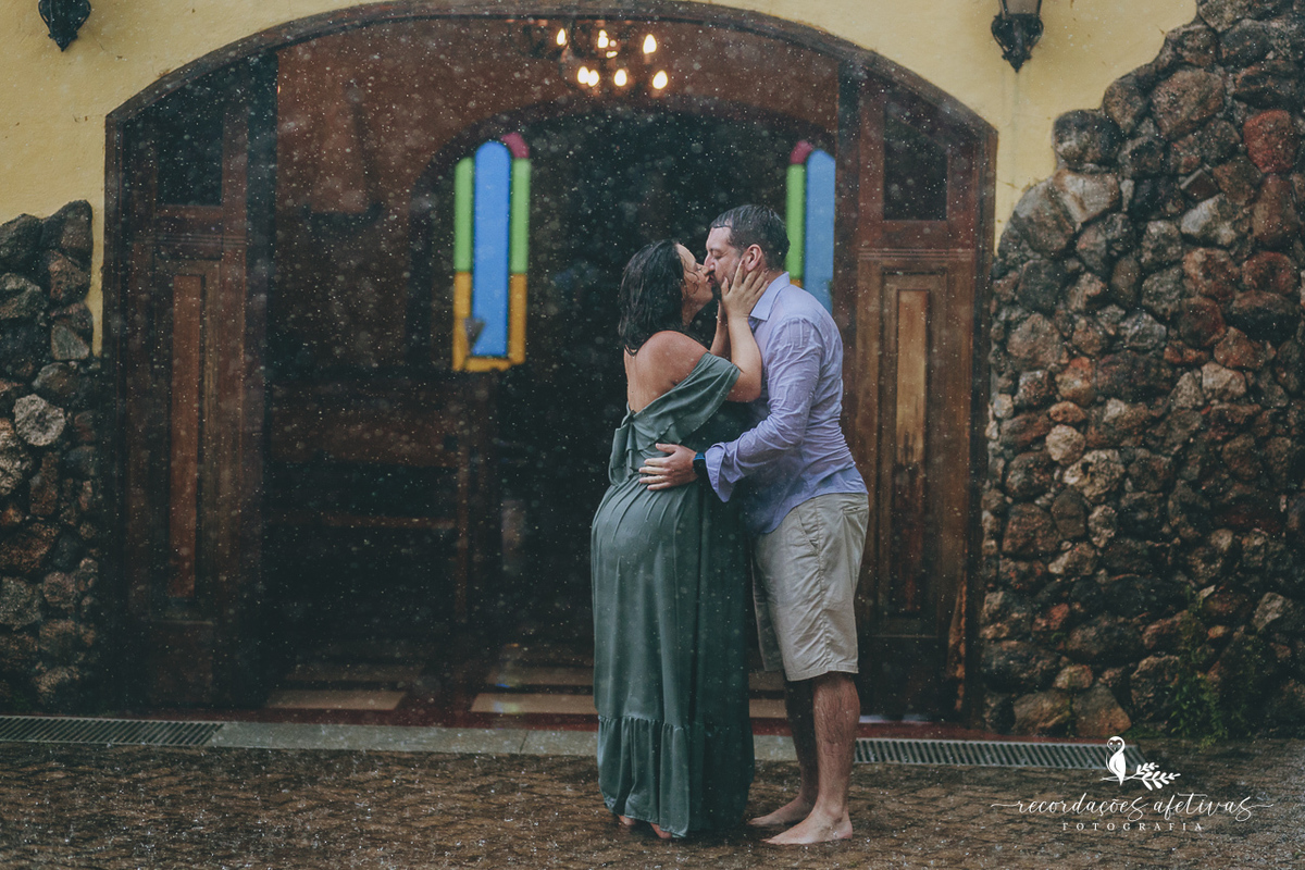 Ensaio Gestante realizado na parreira, na Vinicola Alma Galiza, em São Roque - SP