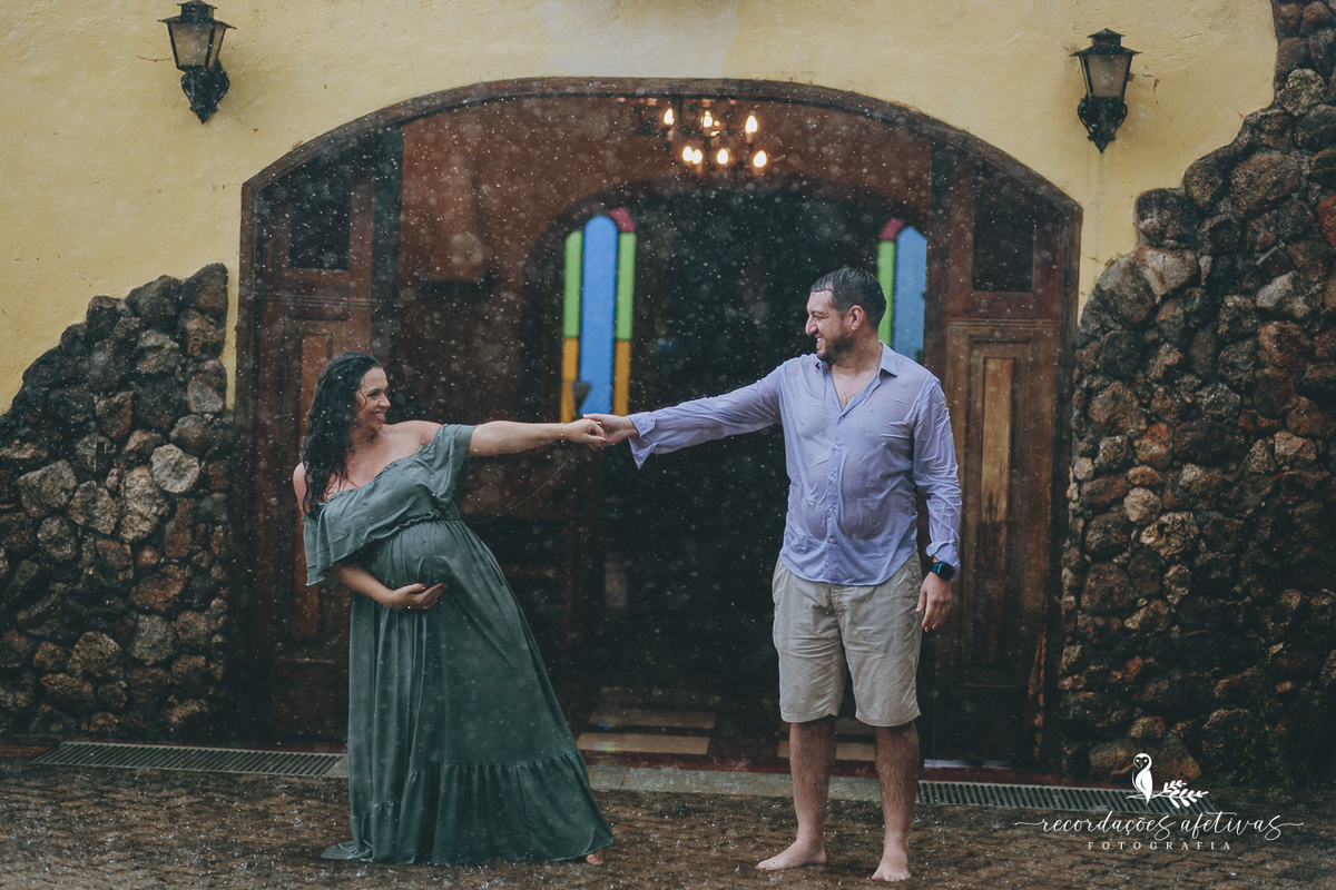 Ensaio Gestante realizado na parreira, na Vinicola Alma Galiza, em São Roque - SP