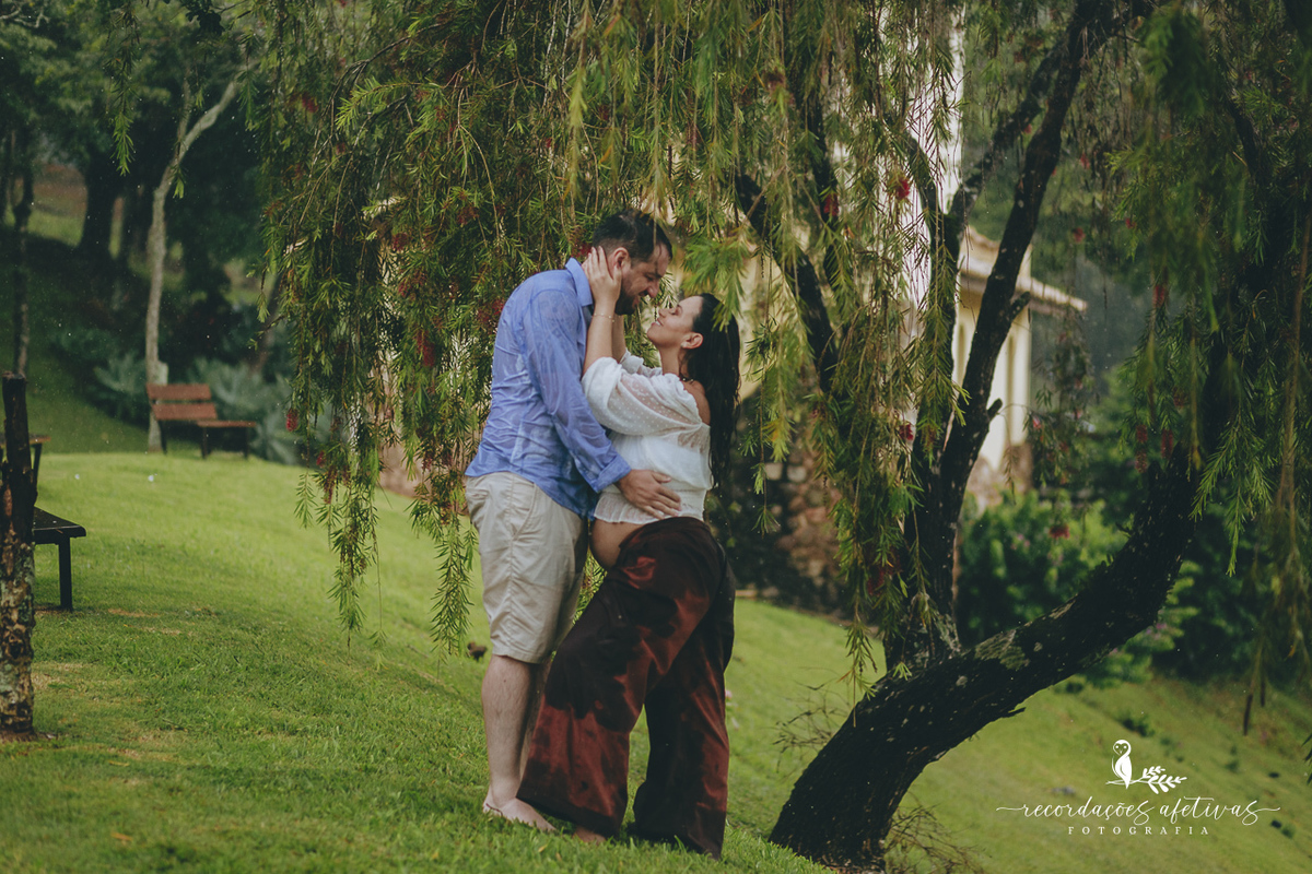 Ensaio Gestante realizado na parreira, na Vinicola Alma Galiza, em São Roque - SP