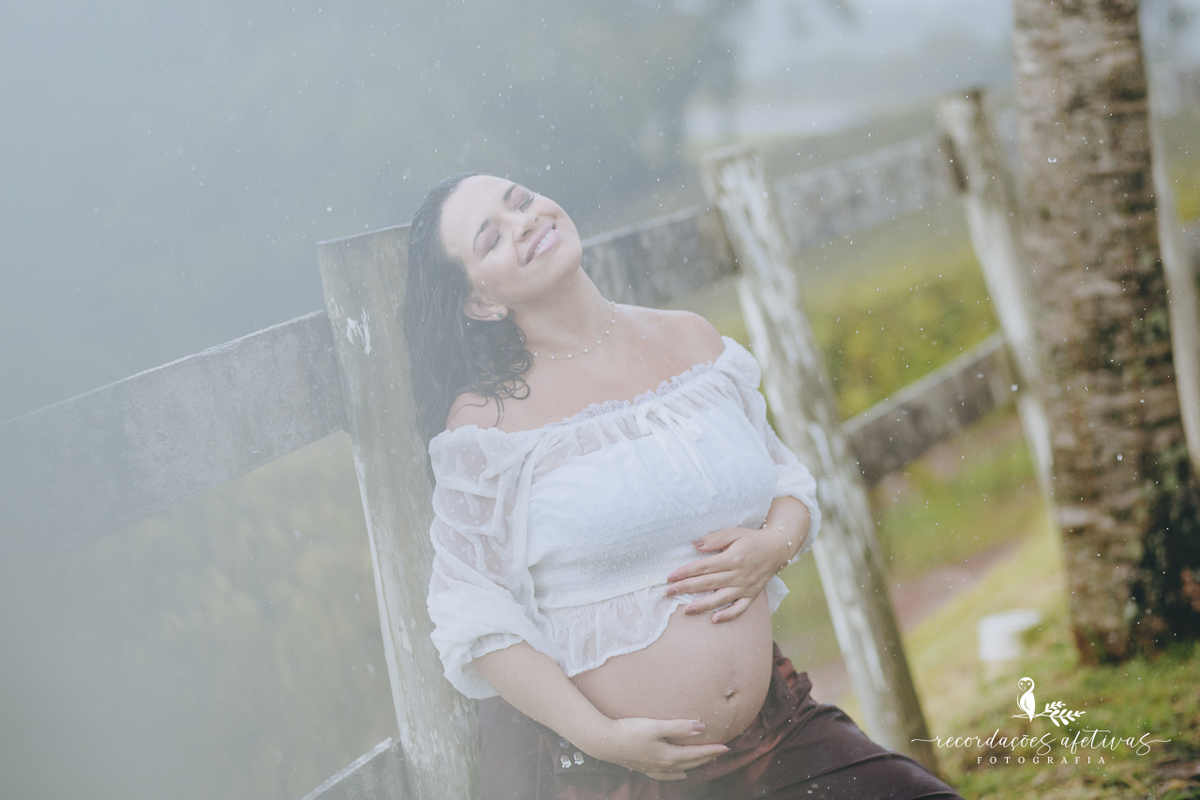 Ensaio Gestante realizado na parreira, na Vinicola Alma Galiza, em São Roque - SP