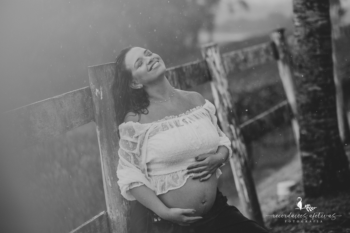 Ensaio Gestante realizado na parreira, na Vinicola Alma Galiza, em São Roque - SP