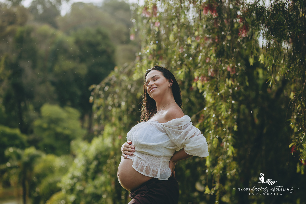 Ensaio Gestante realizado na parreira, na Vinicola Alma Galiza, em São Roque - SP