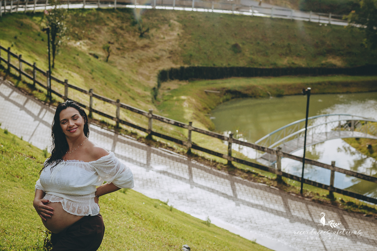 Ensaio Gestante realizado na parreira, na Vinicola Alma Galiza, em São Roque - SP