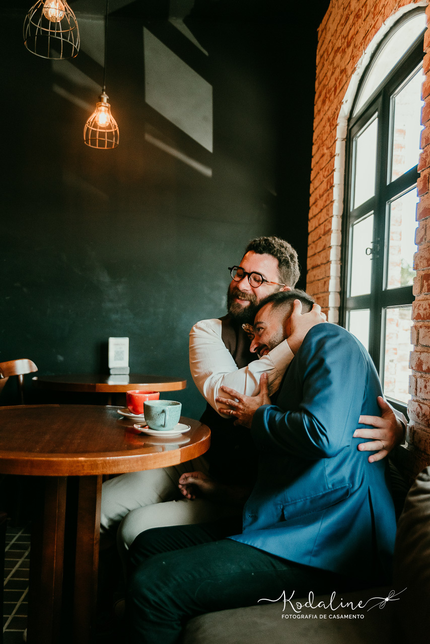 ensaio lifestyle de casal em café em Sorocaba