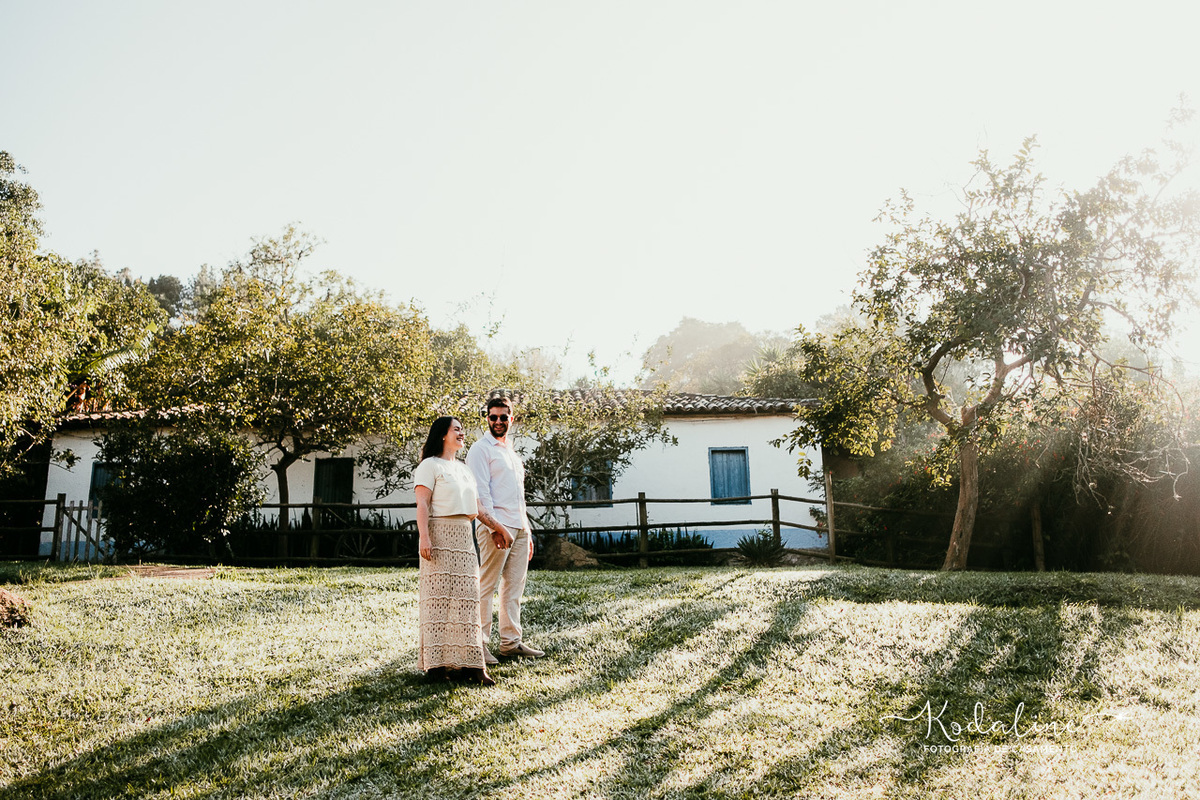 O casal aproveitando uma tarde leve na Fazenda do Chocolate