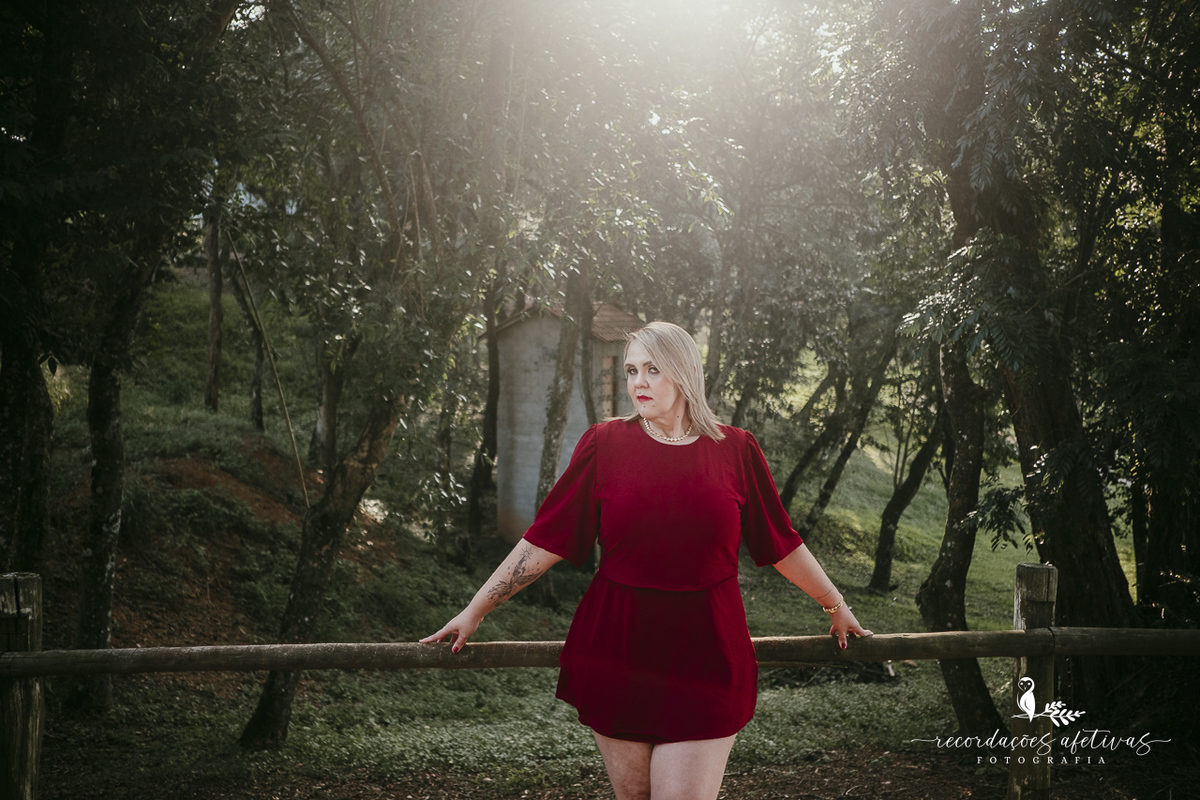 Ensaio feminino realizado no Espaço Vinhos Alma Galiza.