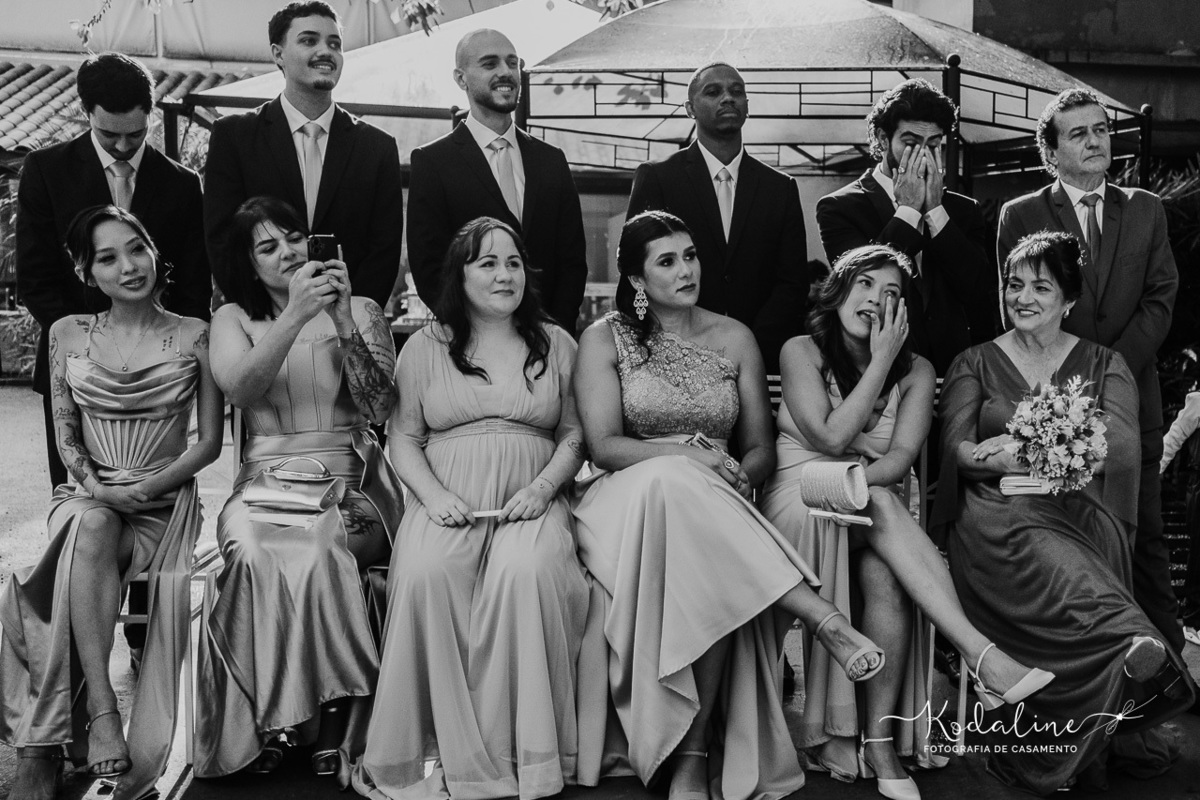 Família reunida para celebrar o casamento de Tamara e Junior.