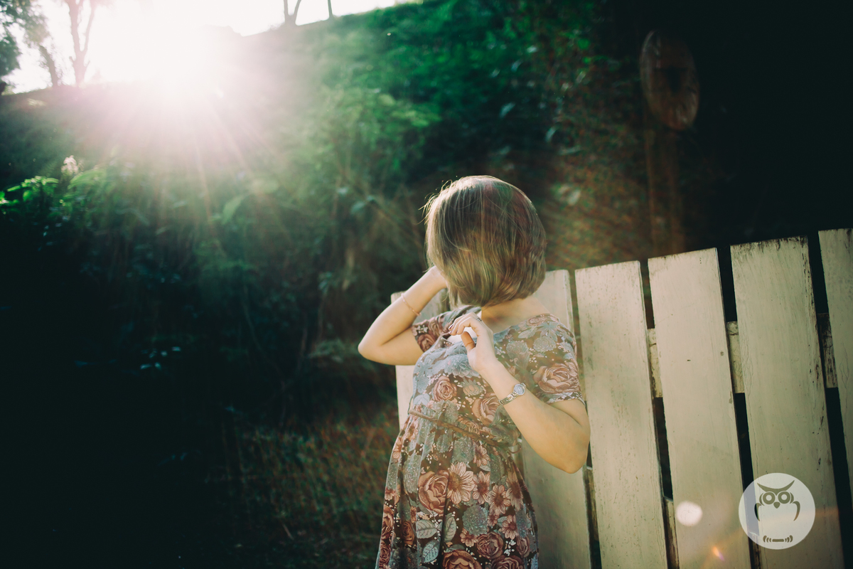 Ensaio Feminino Mulher com cabelo curto na natureza