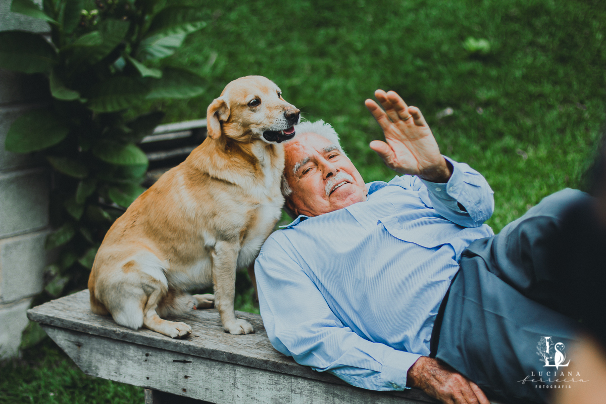 Senhor e seu cachorro