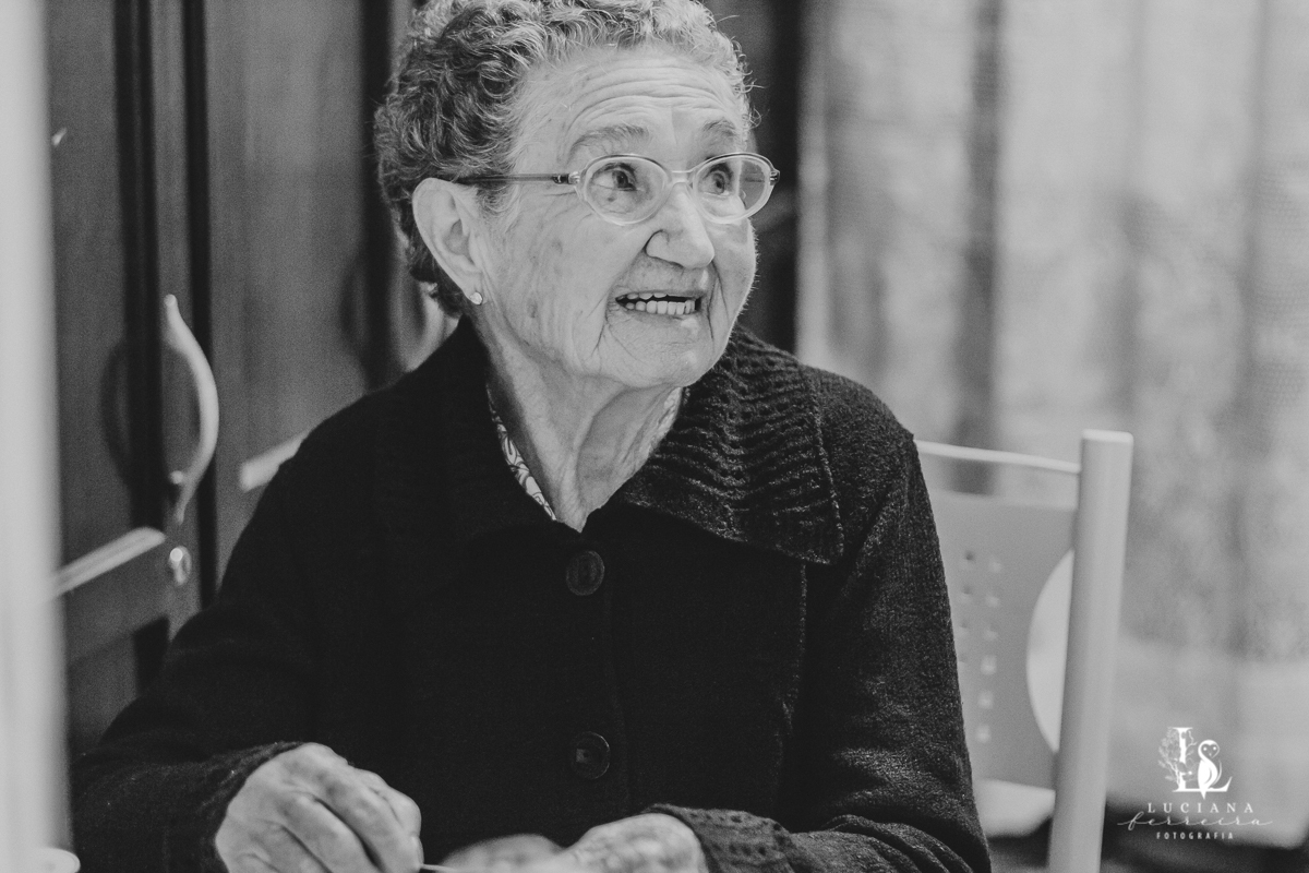 Idosa sorrindo