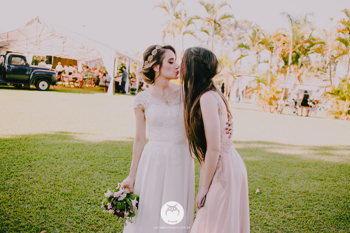 Casamento em igreja em Itu. Casamento no campo em Itu.