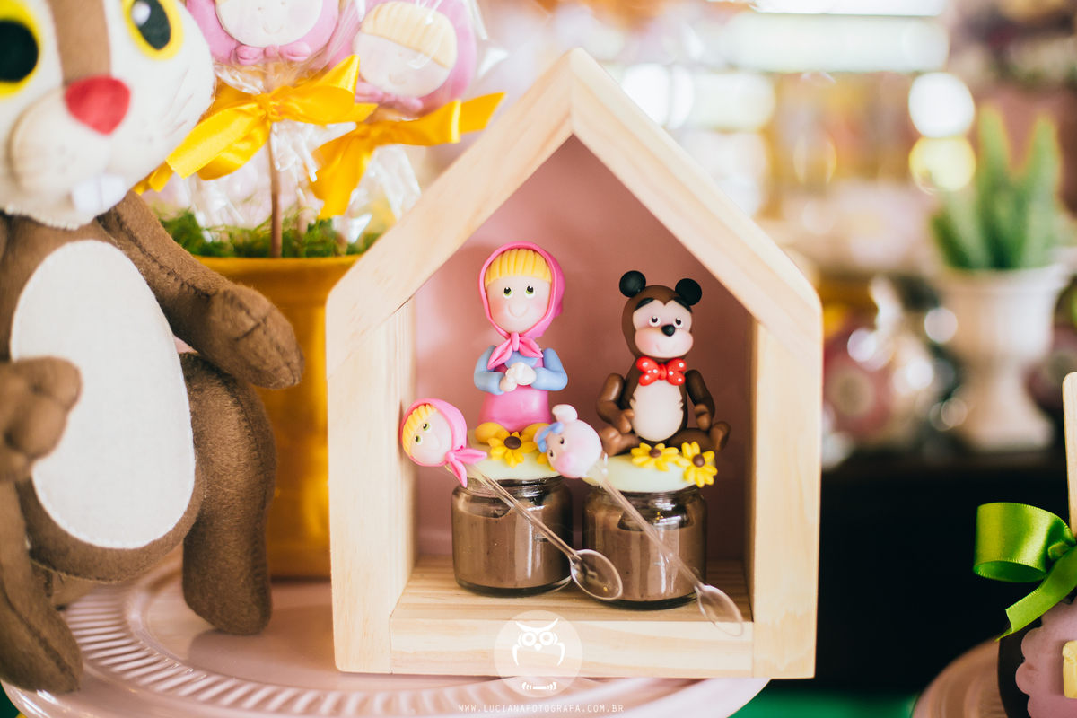 Aniversário de meninas com tema Masha e o Urso
