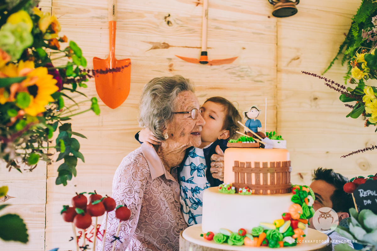 Aniversário 100 Anos com tema Horta