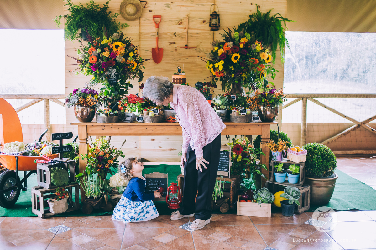 Aniversário 100 Anos com tema Horta