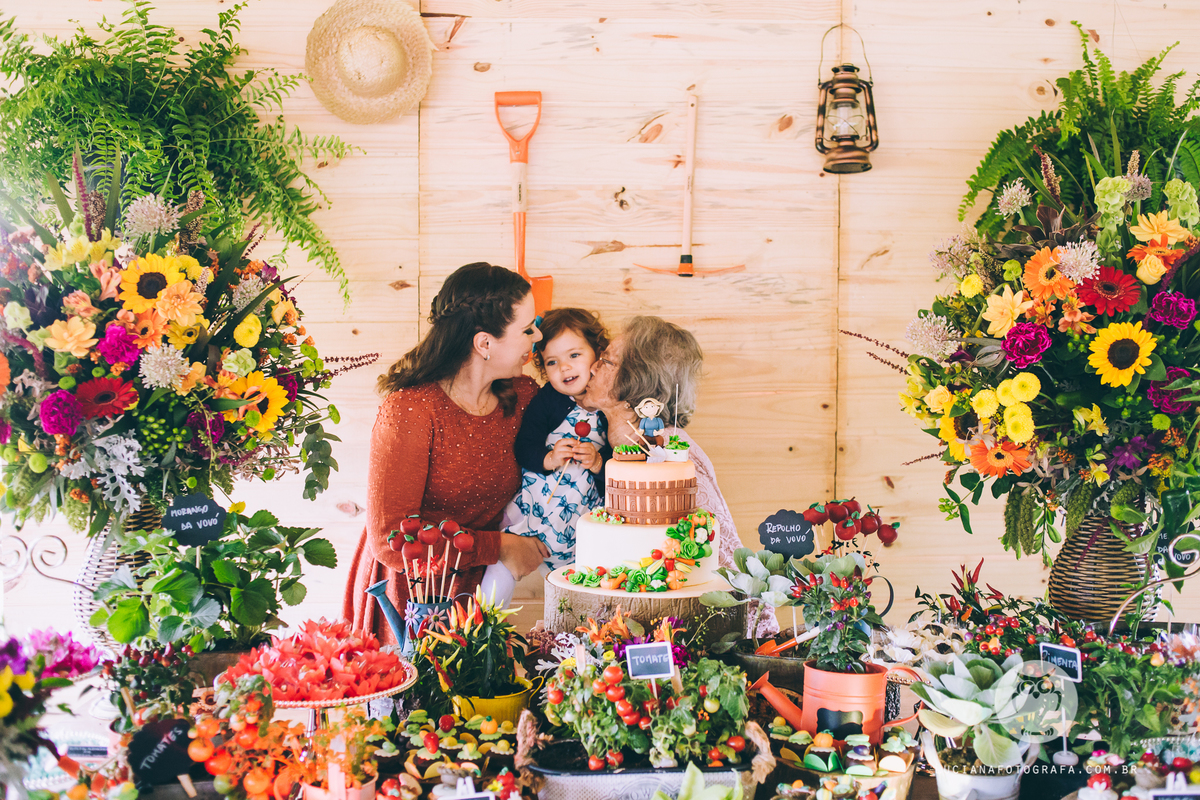 Aniversário 100 Anos com tema Horta