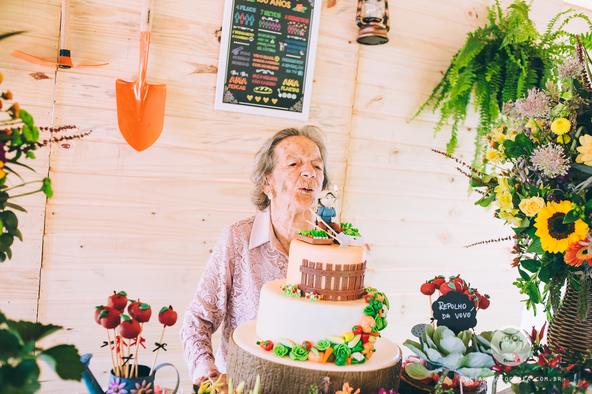 Aniversário 100 Anos com tema Horta