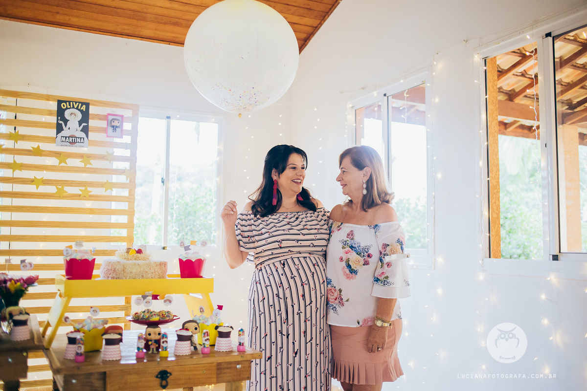 Ché de Bebê Gêmeas Martina e Olíva. Tema Frida Kahlo, Star Wars, Grandes Mulheres