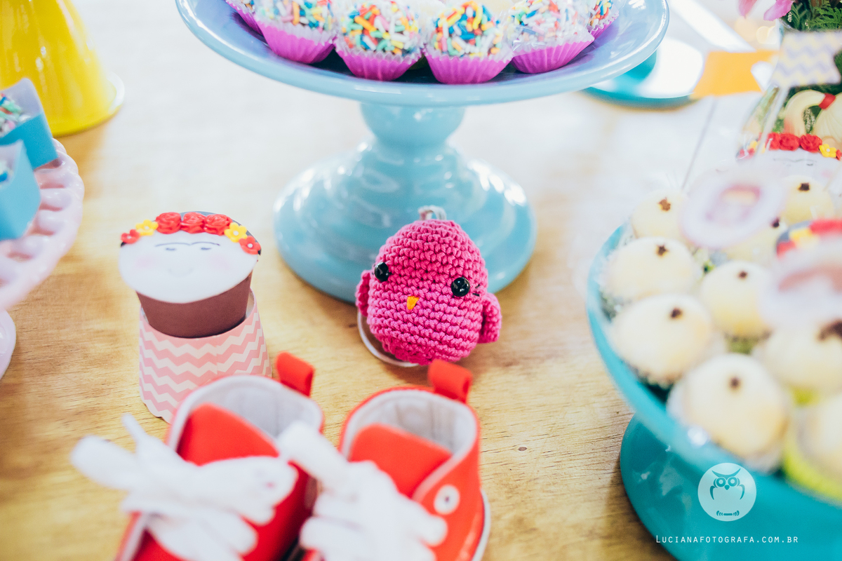 Ché de Bebê Gêmeas Martina e Olíva. Tema Frida Kahlo, Star Wars, Grandes Mulheres