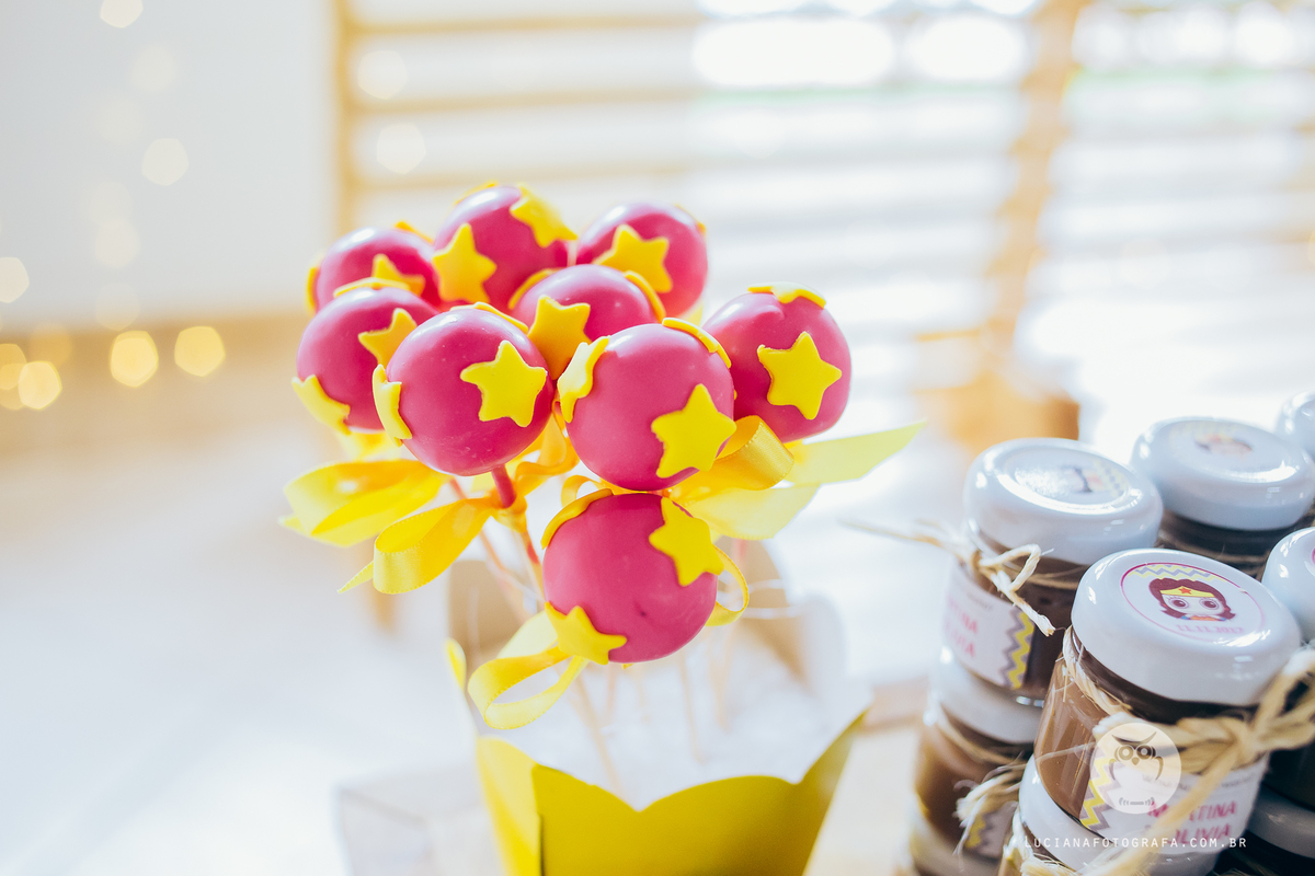 Ché de Bebê Gêmeas Martina e Olíva. Tema Frida Kahlo, Star Wars, Grandes Mulheres