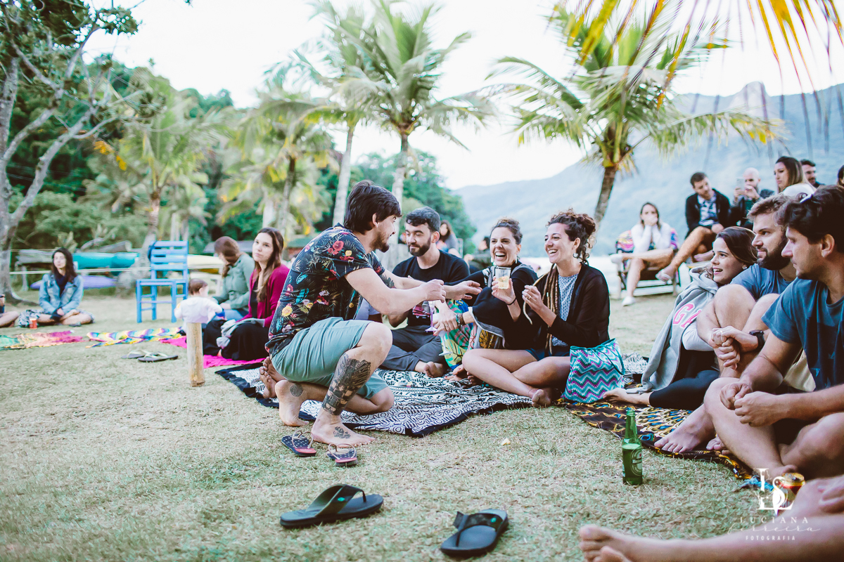 Casamento na praia. Saco do Mamanguá, Paraty. Casamento lindo de mulheres.