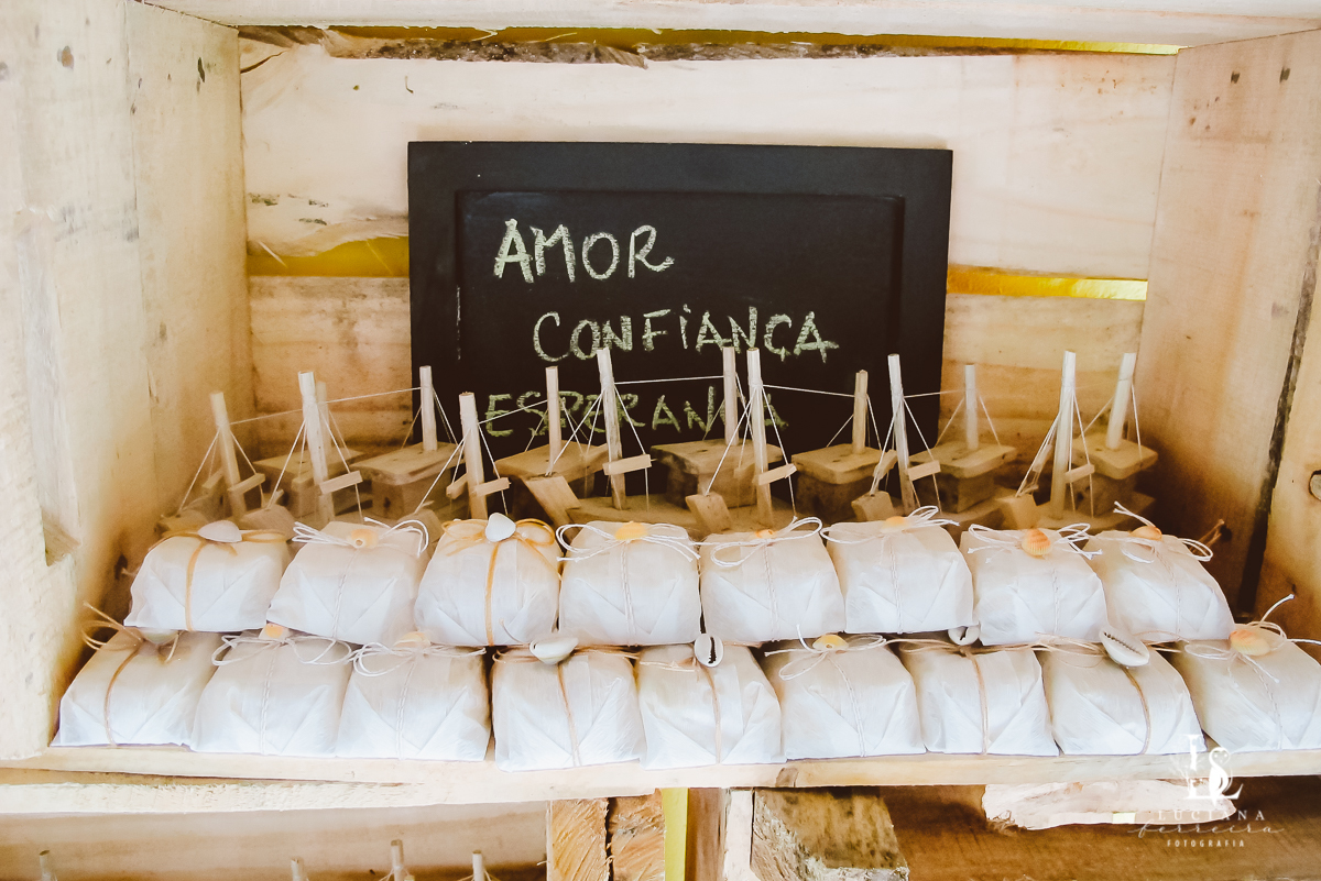 Casamento na praia. Saco do Mamanguá, Paraty. Casamento lindo de mulheres.