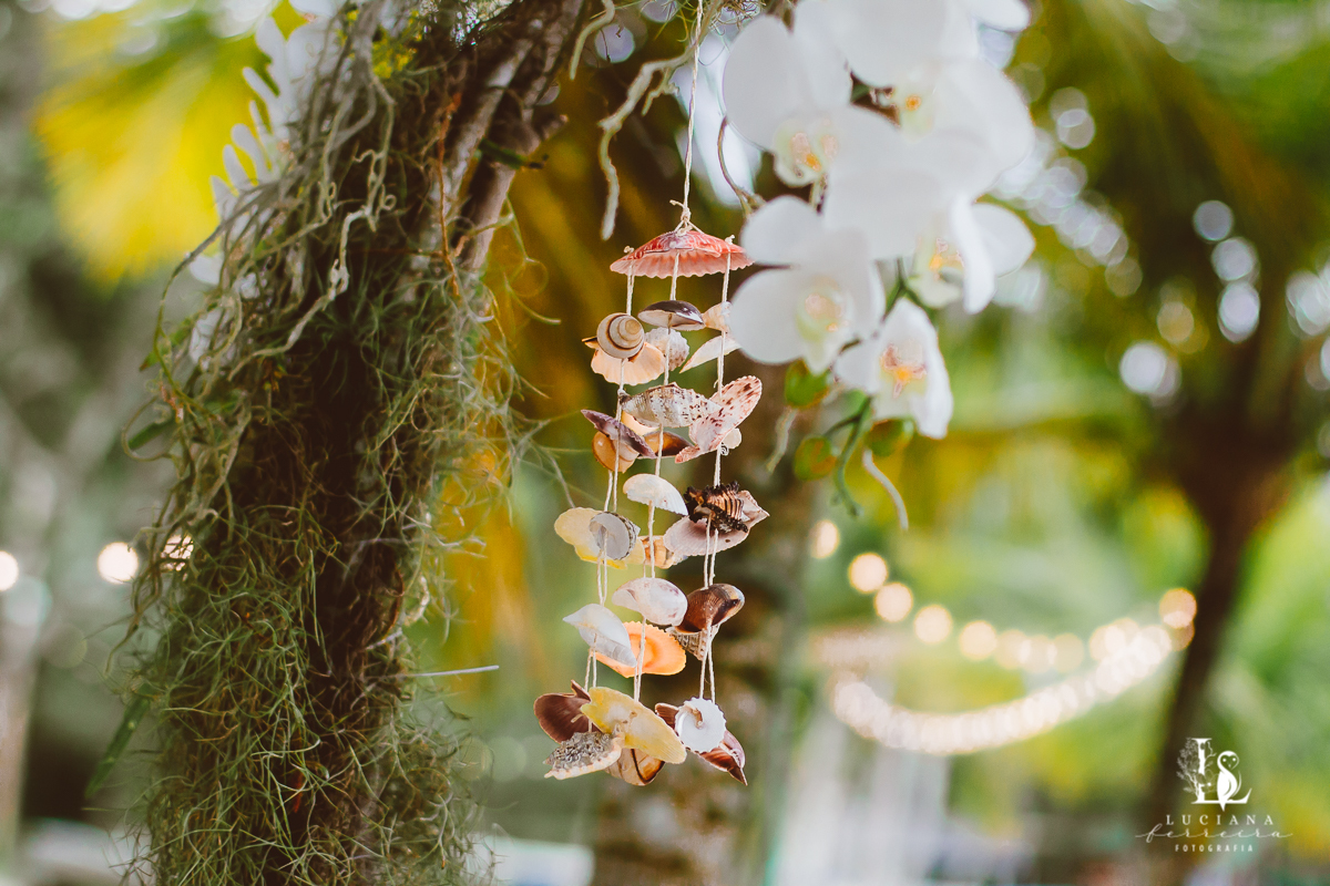 Casamento na praia. Saco do Mamanguá, Paraty. Casamento lindo de mulheres.