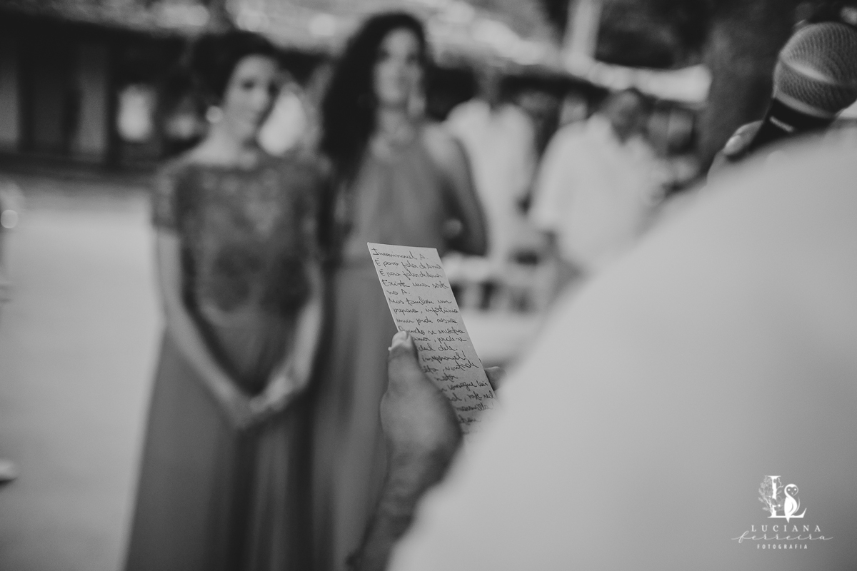 Casamento na praia. Saco do Mamanguá, Paraty. Casamento lindo de mulheres.