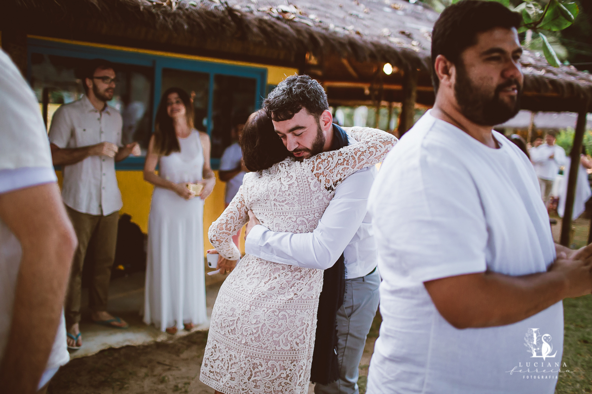 Casamento na praia. Saco do Mamanguá, Paraty. Casamento lindo de mulheres.