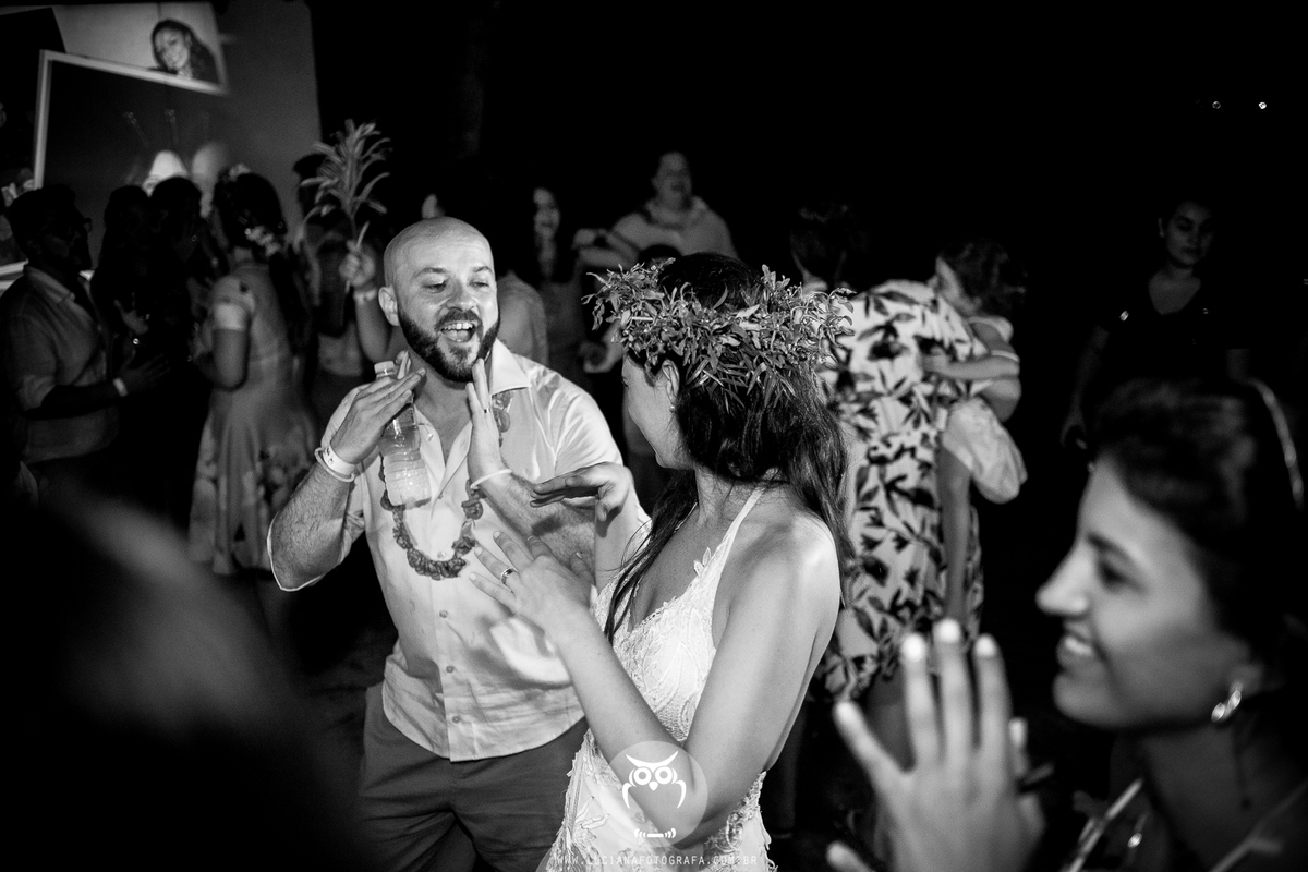 Casamento na praia. Casamento em Paraty. Casamento com lual em Paraty