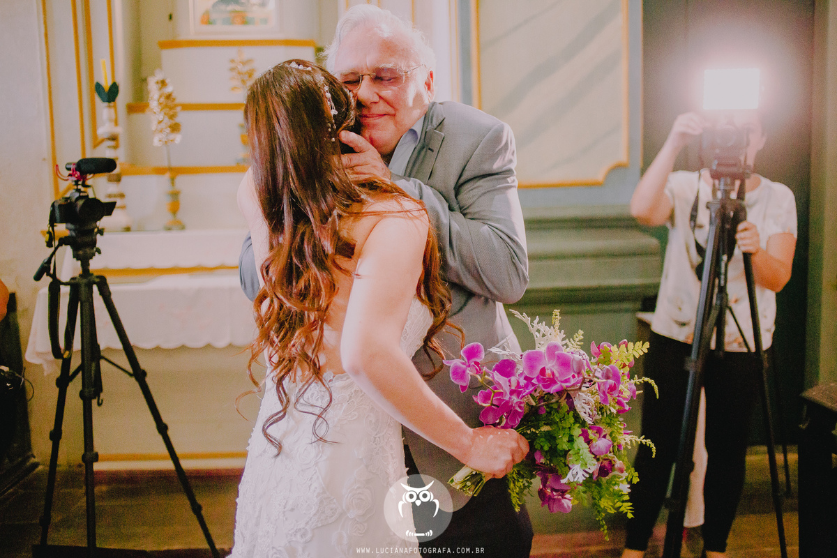 Casamento na praia. Casamento em Paraty. Casamento com lual em Paraty