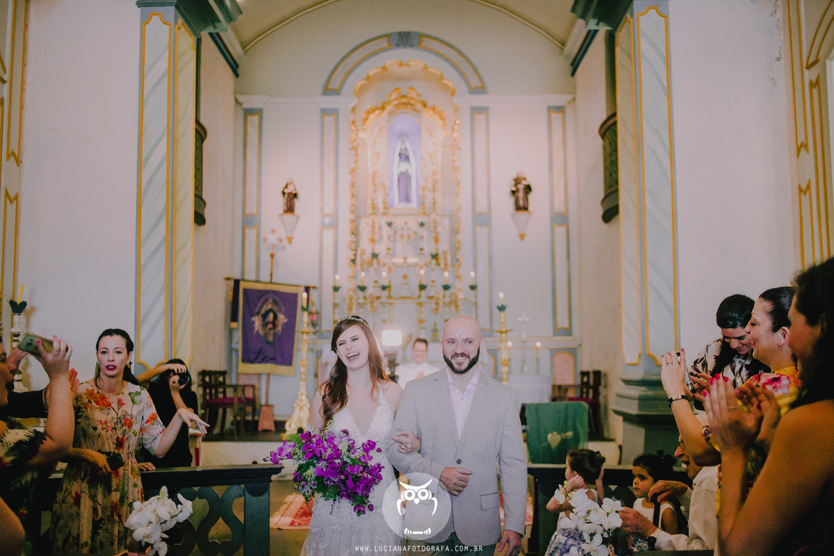 Casamento na praia. Casamento em Paraty. Casamento com lual em Paraty