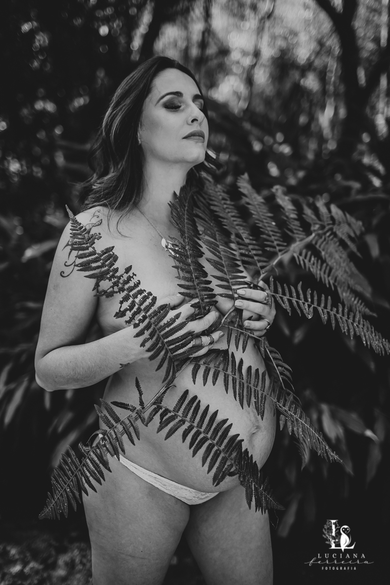 Ensaio Gestante na Cachoeira Vargem do Salto em Ibiúna