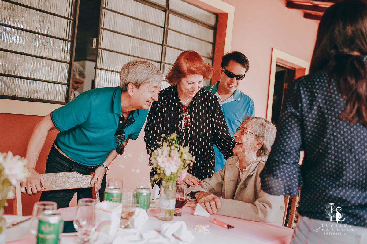 Chá Bar Menina no Recanto Marupiara em São Roque