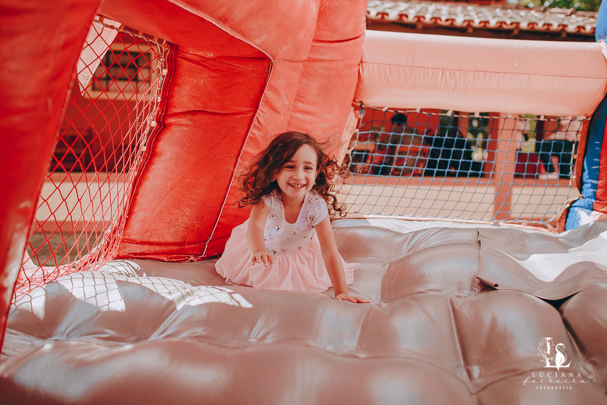 Chá Bar Menina no Recanto Marupiara em São Roque