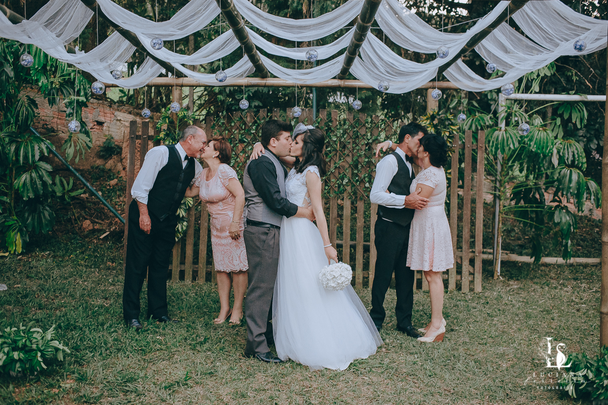 Casamento no campo. Casamento de dia. Casamento lindo.