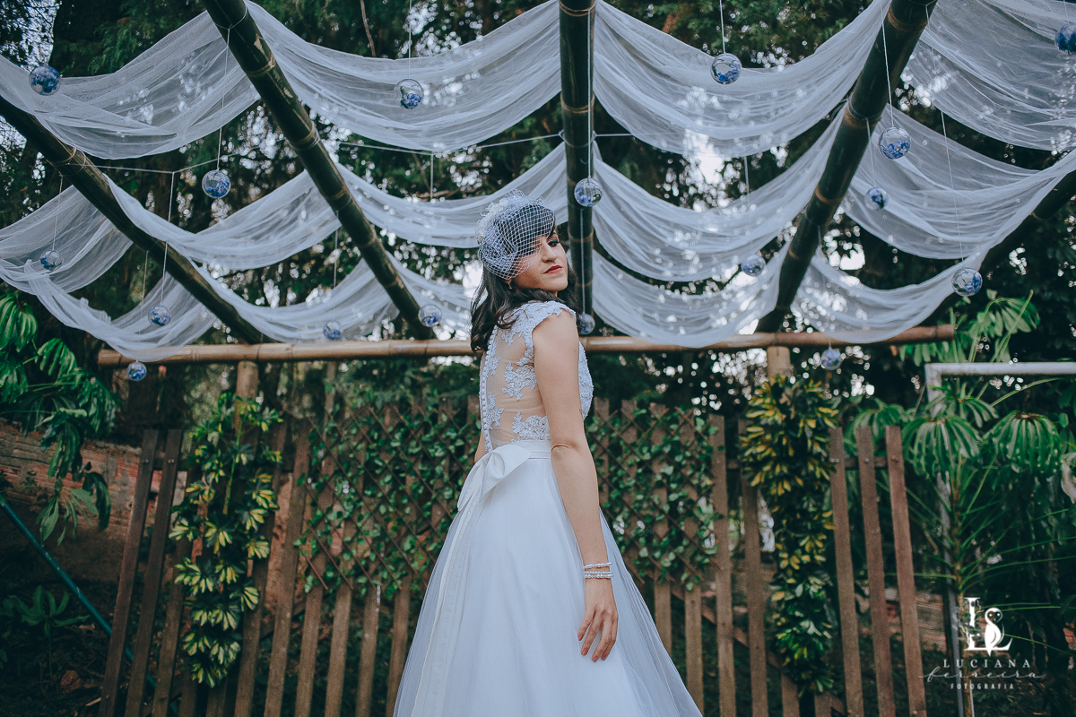 Casamento no campo. Casamento de dia. Casamento lindo.