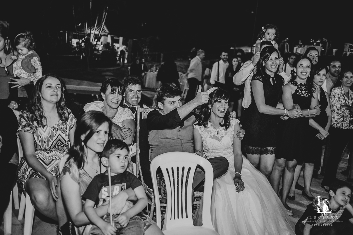 Casamento no campo. Casamento de dia. Casamento lindo.