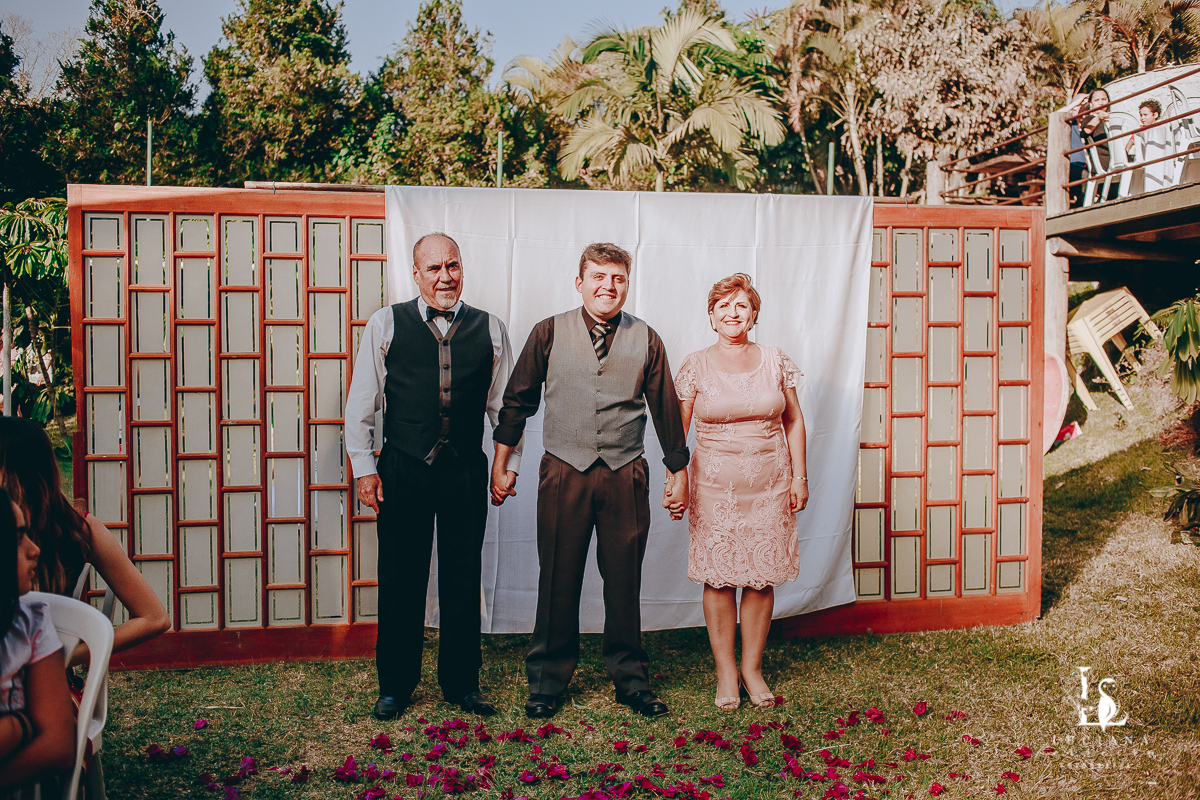 Casamento no campo. Casamento de dia. Casamento lindo.