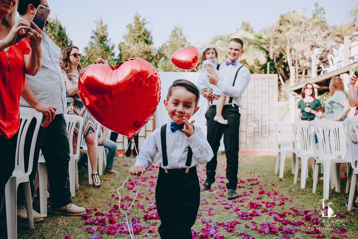 Casamento no campo. Casamento de dia. Casamento lindo.