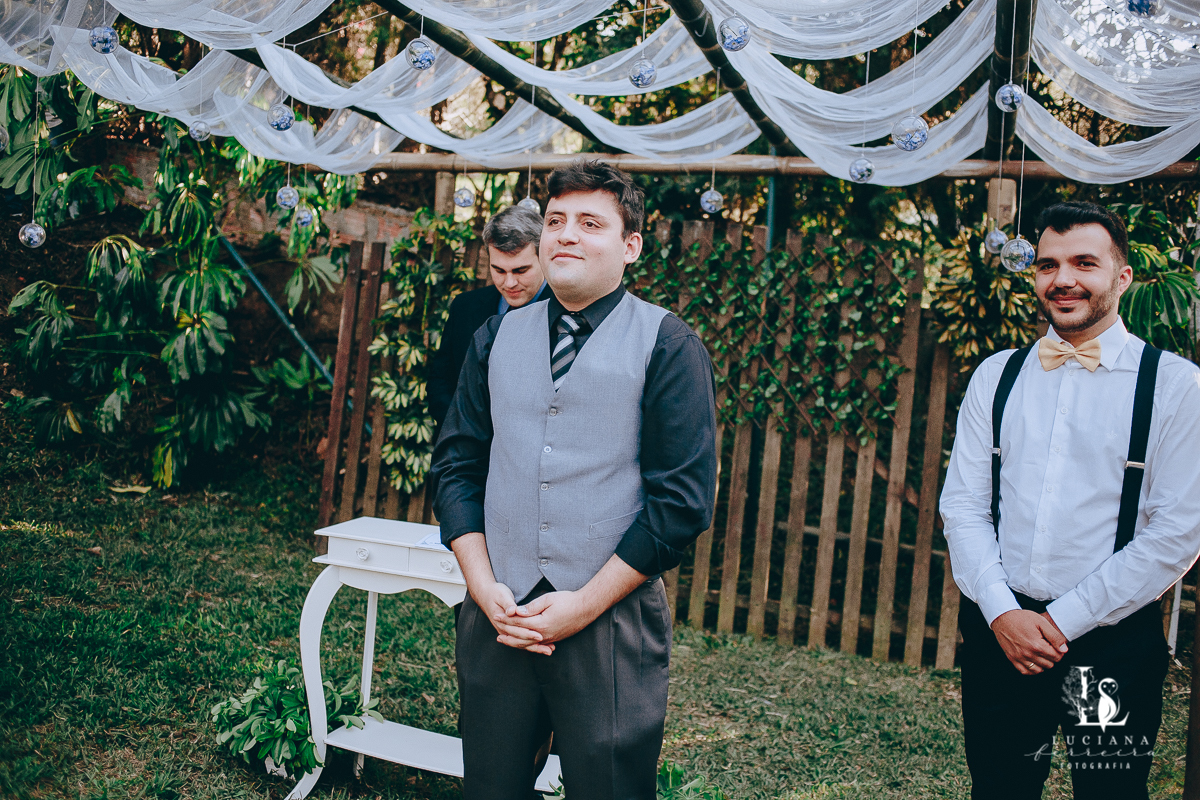 Casamento no campo. Casamento de dia. Casamento lindo.