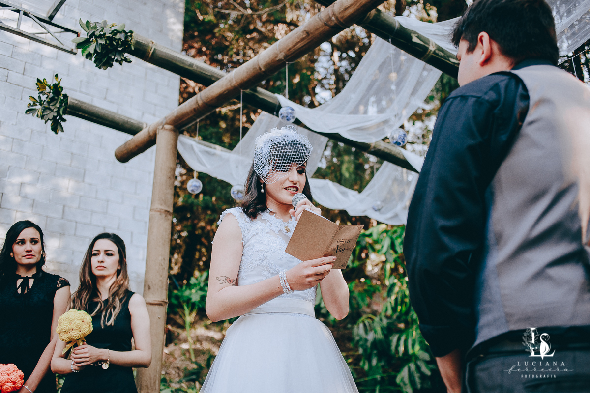 Casamento no campo. Casamento de dia. Casamento lindo.