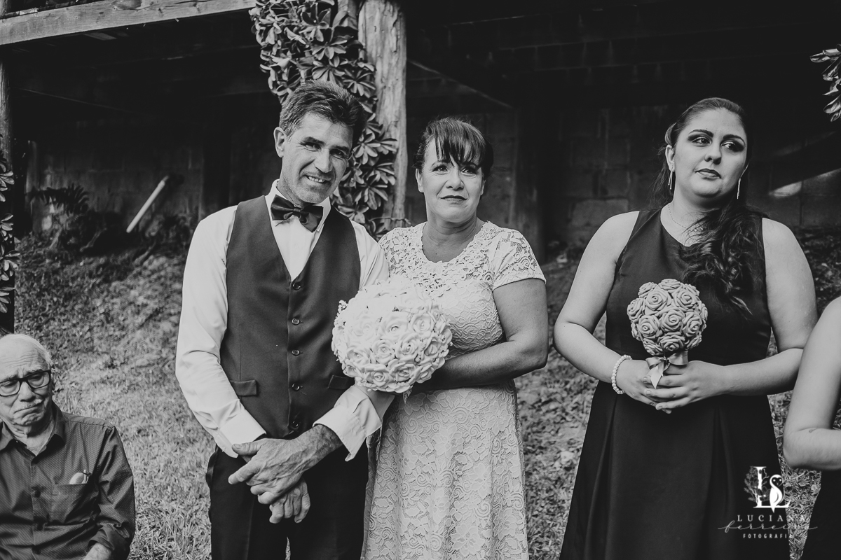 Casamento no campo. Casamento de dia. Casamento lindo.