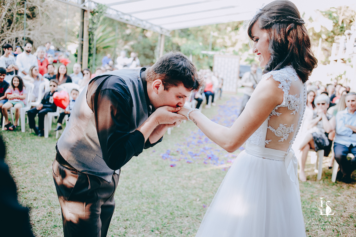 Casamento no campo. Casamento de dia. Casamento lindo.