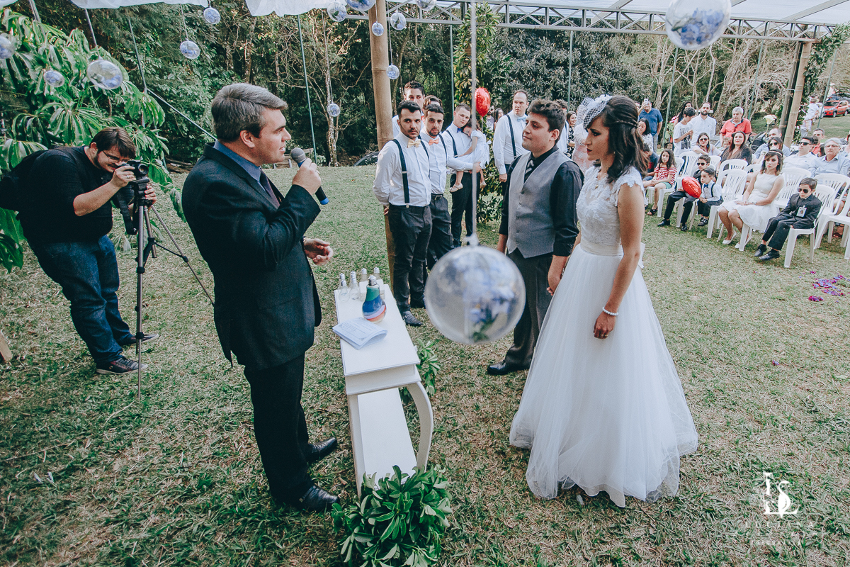 Casamento no campo. Casamento de dia. Casamento lindo.