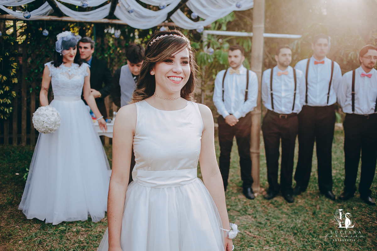 Casamento no campo. Casamento de dia. Casamento lindo.