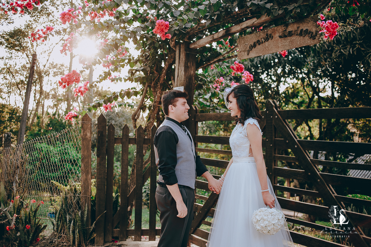 Casamento no campo. Casamento de dia. Casamento lindo.