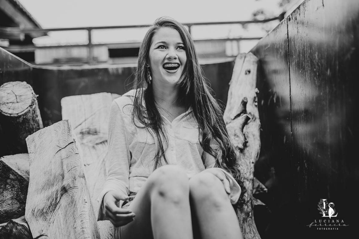 Ensaio feminino na Estação de São Roque. Ruiva.